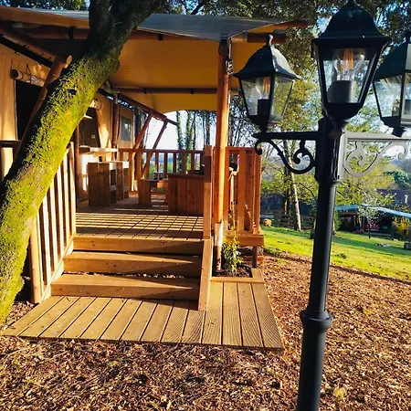 La Des Symes Lodge Simeyrols